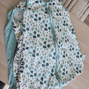 Baby Sleeveless Zip Swaddle Sack in Teal & Mint Print